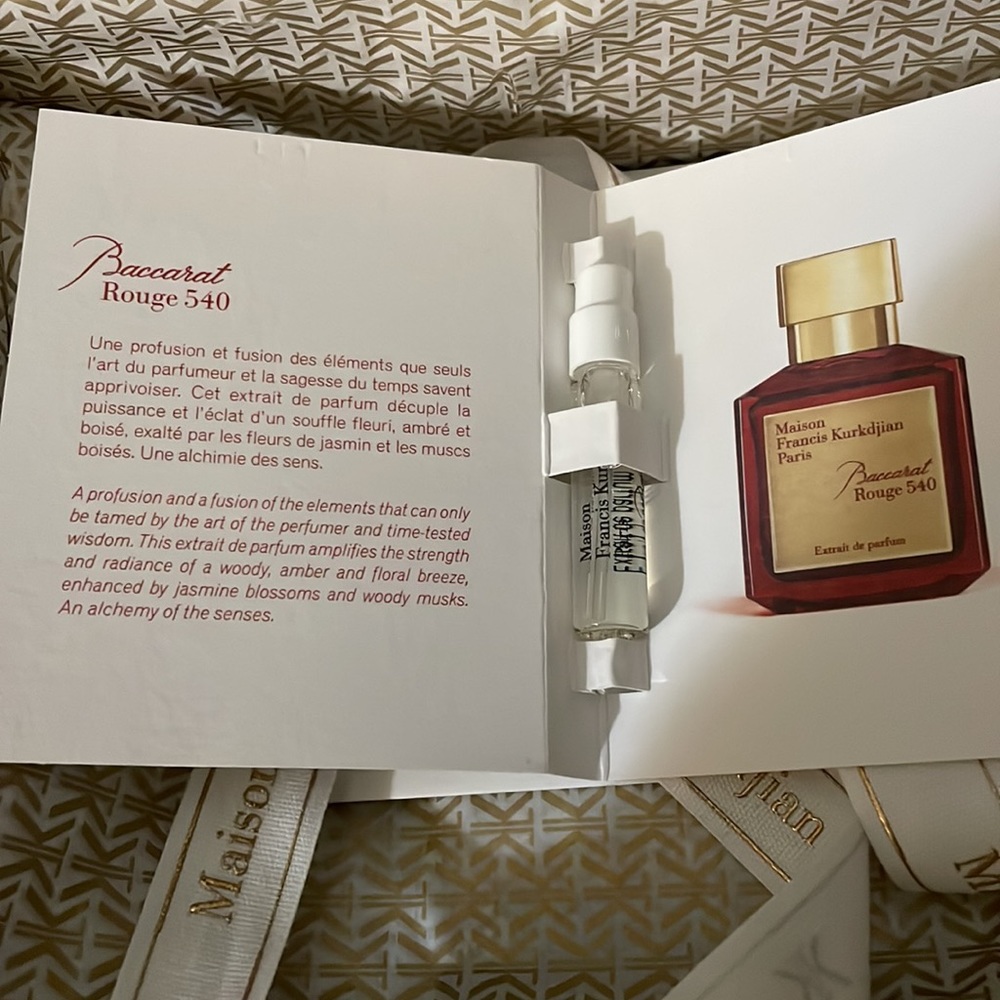 Authentic 💯 brand new 2ml Maison Francis Kurkdjian